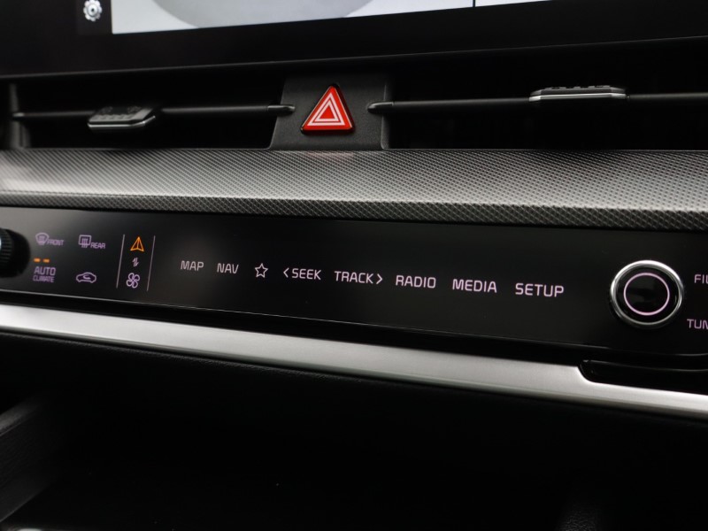 2024 (24) KIA SPORTAGE 1.6T GDi HEV GT-Line S 5dr Auto 5201595