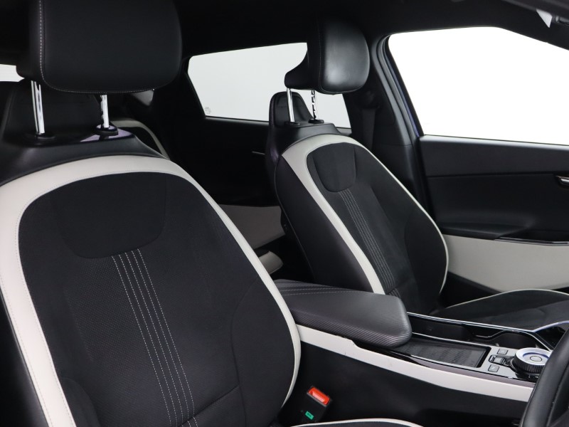 2023 (72) KIA EV6 236kW GT Line 77.4kWh 5dr AWD Auto 5203783