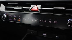 2025 (75) KIA NIRO 1.6 GDi 127 Hybrid 2 Nav 5dr DCT 5205442