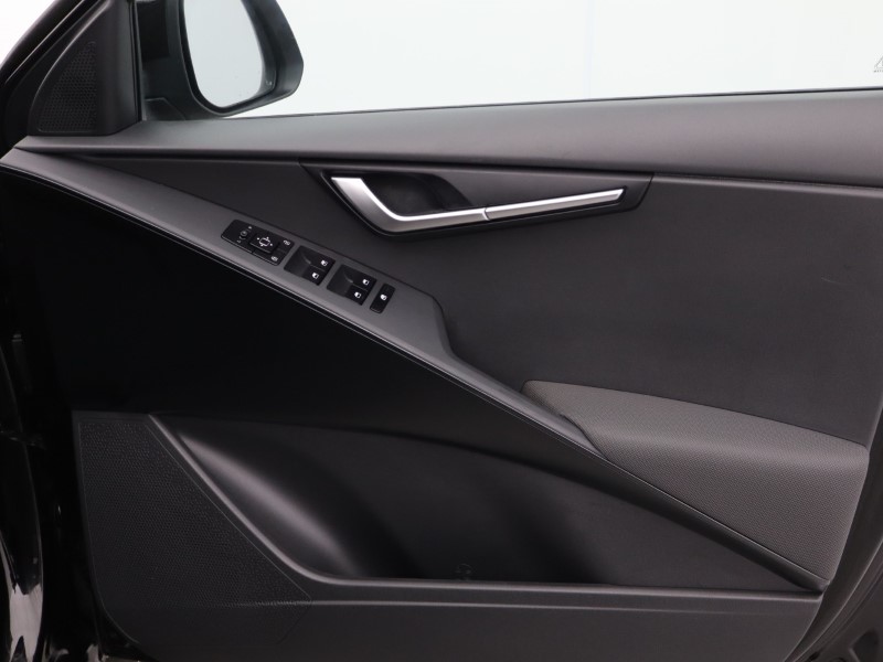 2025 (75) KIA NIRO 1.6 GDi 127 Hybrid 2 Nav 5dr DCT 5205431