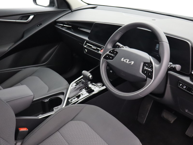 2025 (75) KIA NIRO 1.6 GDi 127 Hybrid 2 Nav 5dr DCT 5205430