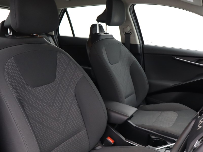 2023 (72) KIA NIRO 1.6 GDi Hybrid 2 5dr DCT 5205285