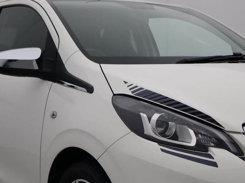 2021 (21) PEUGEOT 108 1.0 72 Collection 5dr 5197760