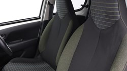 2021 (21) PEUGEOT 108 1.0 72 Collection 5dr 5197727