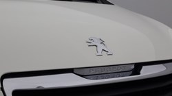 2021 (21) PEUGEOT 108 1.0 72 Collection 5dr 5197761