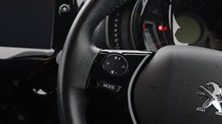 2021 (21) PEUGEOT 108 1.0 72 Collection 5dr 5197732