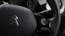 2021 (21) PEUGEOT 108 1.0 72 Collection 5dr 5197733