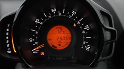 2021 (21) PEUGEOT 108 1.0 72 Collection 5dr 5197743