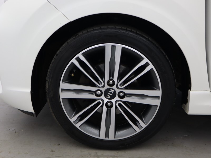 2018 (18) KIA PICANTO 1.0 GT-line 5dr 5208690