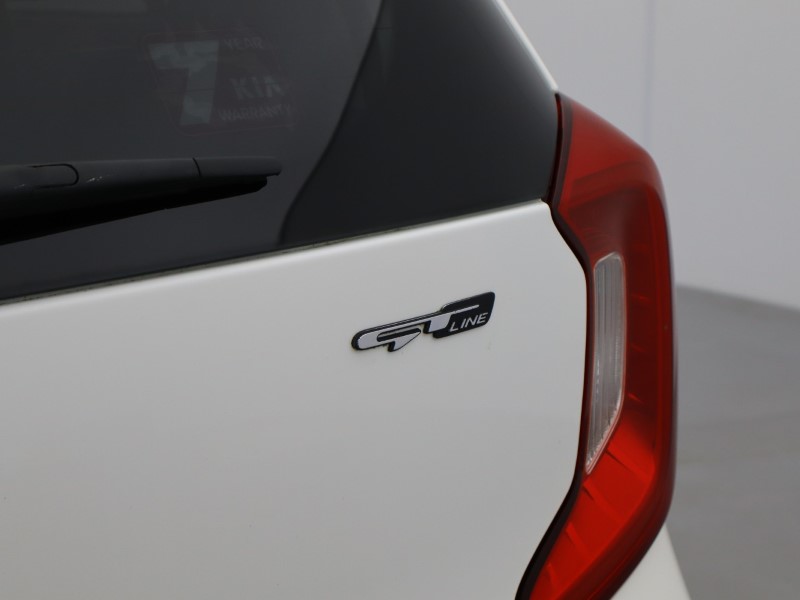 2018 (18) KIA PICANTO 1.0 GT-line 5dr 5208721