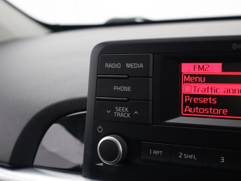 2018 (18) KIA PICANTO 1.0 GT-line 5dr 5208709