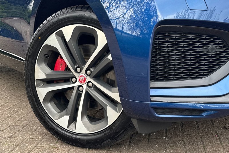 2023 (72) JAGUAR F-PACE 2.0 P400e R-Dynamic Black 5dr Auto AWD 5338909