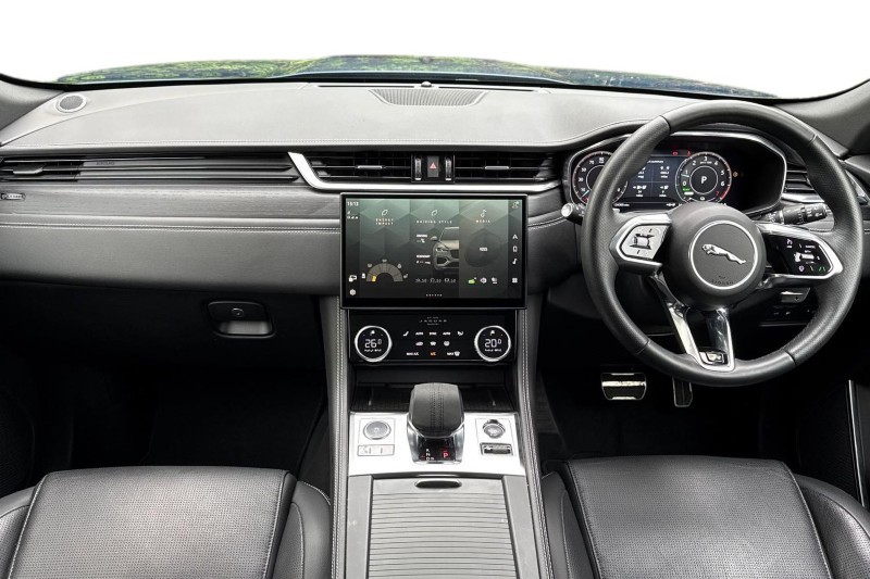 2023 (72) JAGUAR F-PACE 2.0 P400e R-Dynamic Black 5dr Auto AWD 5338872