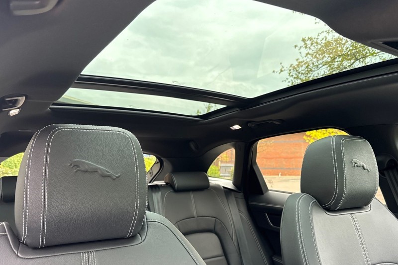 2023 (72) JAGUAR F-PACE 2.0 P400e R-Dynamic Black 5dr Auto AWD 5338884