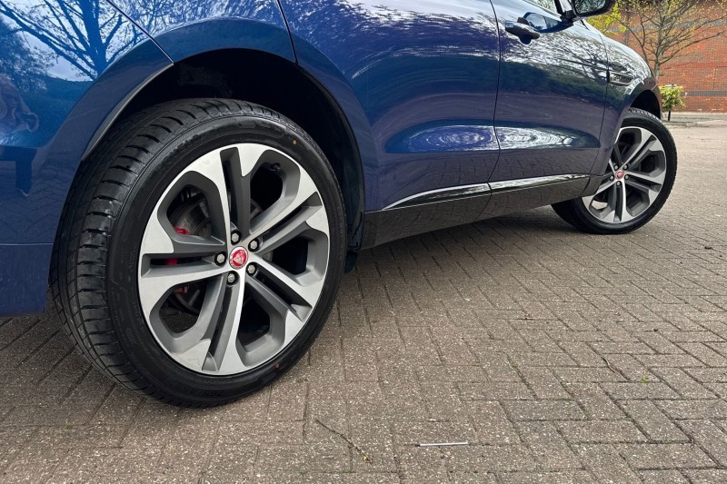 2023 (72) JAGUAR F-PACE 2.0 P400e R-Dynamic Black 5dr Auto AWD 5338913