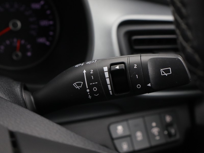 2023 (23) KIA STONIC 1.0T GDi 99 2 5dr 5210332