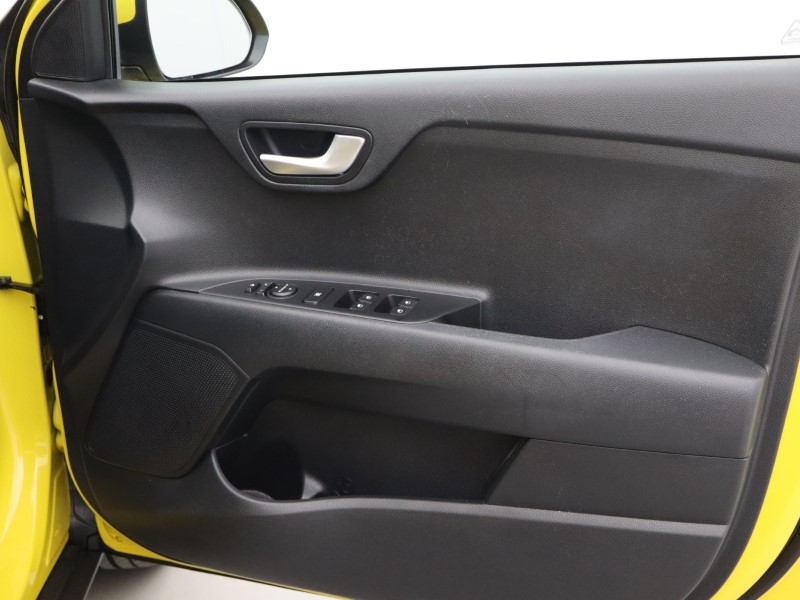 2023 (23) KIA STONIC 1.0T GDi 99 2 5dr 5210317