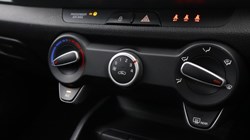 2023 (23) KIA STONIC 1.0T GDi 99 2 5dr 5210328