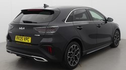 2025 (25) KIA CEED 1.5T GDi ISG 138 GT-Line 5dr DCT 5536989