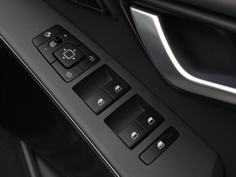 2024 (24) KIA NIRO 150kW 4 65kWh 5dr Auto 5290079