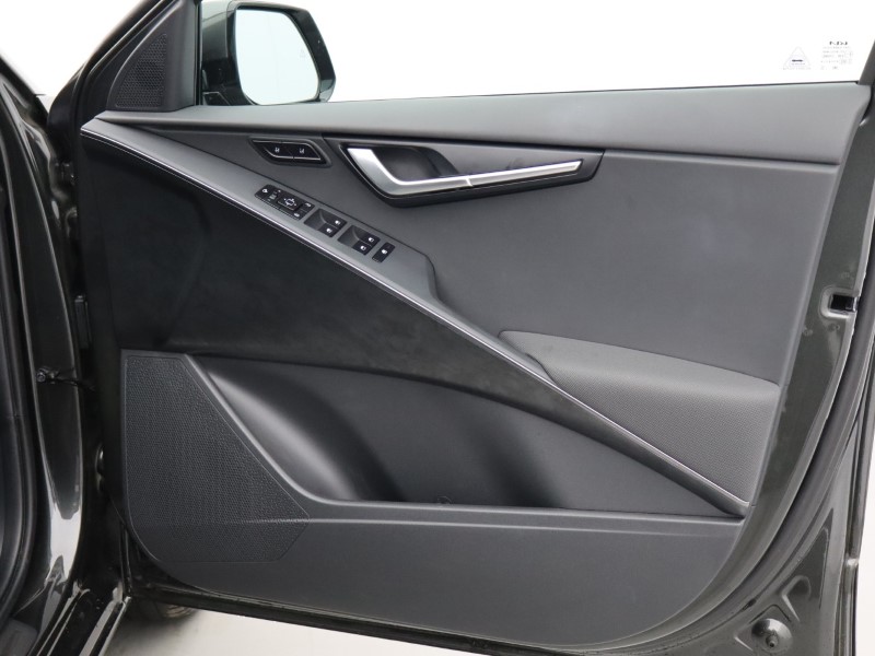 2024 (24) KIA NIRO 150kW 4 65kWh 5dr Auto 5290078