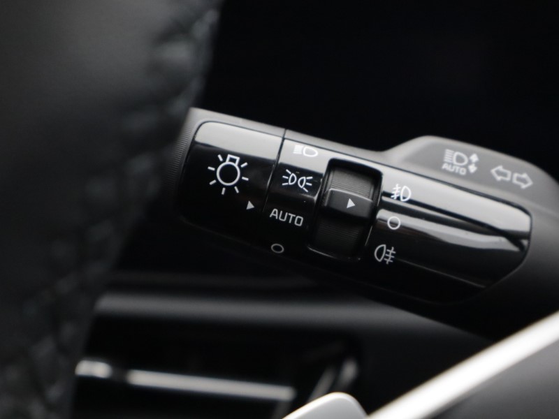 2024 (24) KIA NIRO 150kW 4 65kWh 5dr Auto 5290100