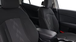 2025 (75) KIA SPORTAGE 1.6T GDi HEV Pure 5dr Auto 5398227