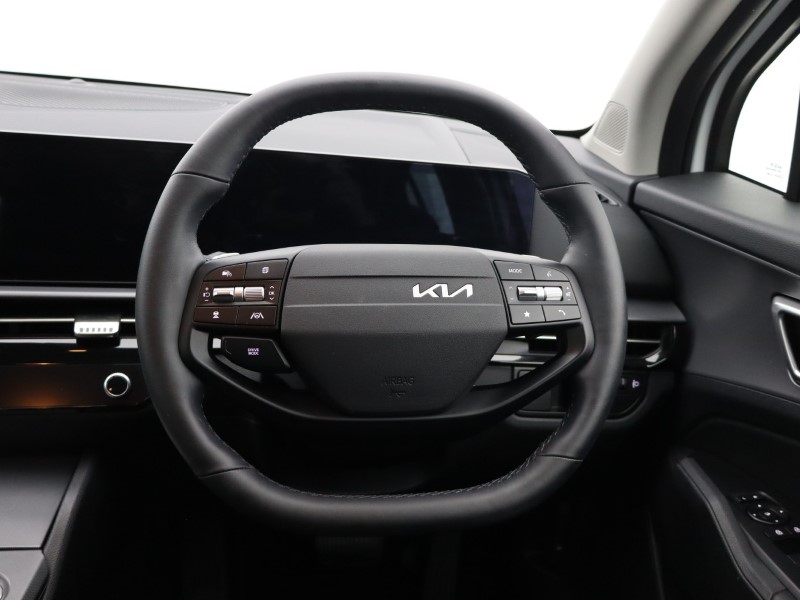 2025 (75) KIA SPORTAGE 1.6T GDi HEV Pure 5dr Auto 5398219