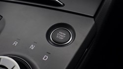 2025 (75) KIA SPORTAGE 1.6T GDi HEV Pure 5dr Auto 5398241