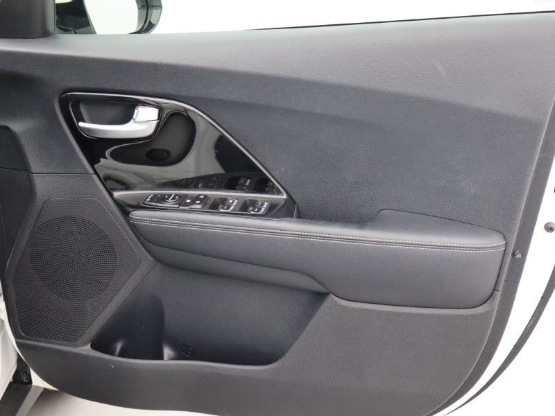 2020 (69) KIA NIRO 1.6 GDi Hybrid 2 5dr DCT 5372724