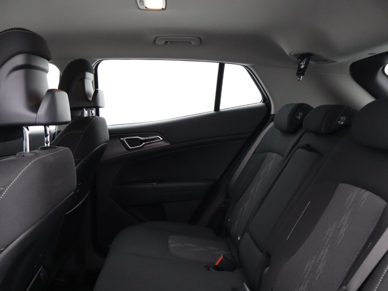 2025 (75) KIA SPORTAGE 1.6T GDi HEV Pure 5dr Auto 5379195