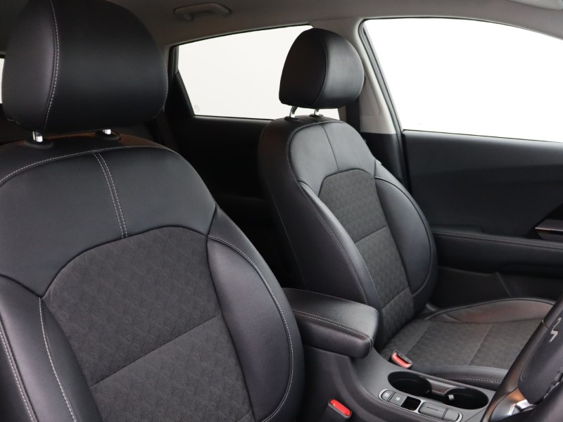 2022 (71) KIA NIRO 1.6 GDi Hybrid Connect 5dr DCT 5370978