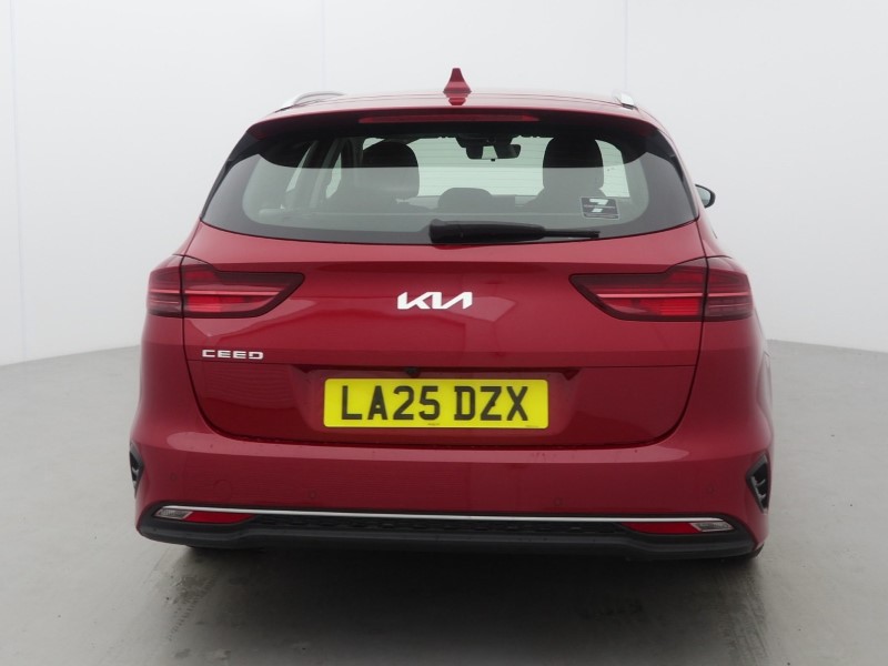 2025 (25) KIA CEED 1.5T GDi ISG 138 2 5dr 5536909