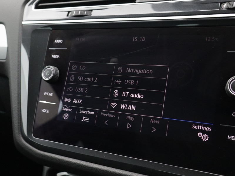 2019 (19) VOLKSWAGEN TIGUAN 2.0 TDi 150 4Motion SE Nav 5dr 5377879