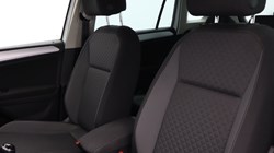 2019 (19) VOLKSWAGEN TIGUAN 2.0 TDi 150 4Motion SE Nav 5dr 5377866