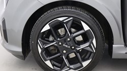 2025 (75) KIA PICANTO 1.2 GT-line S 5dr Auto 5428401