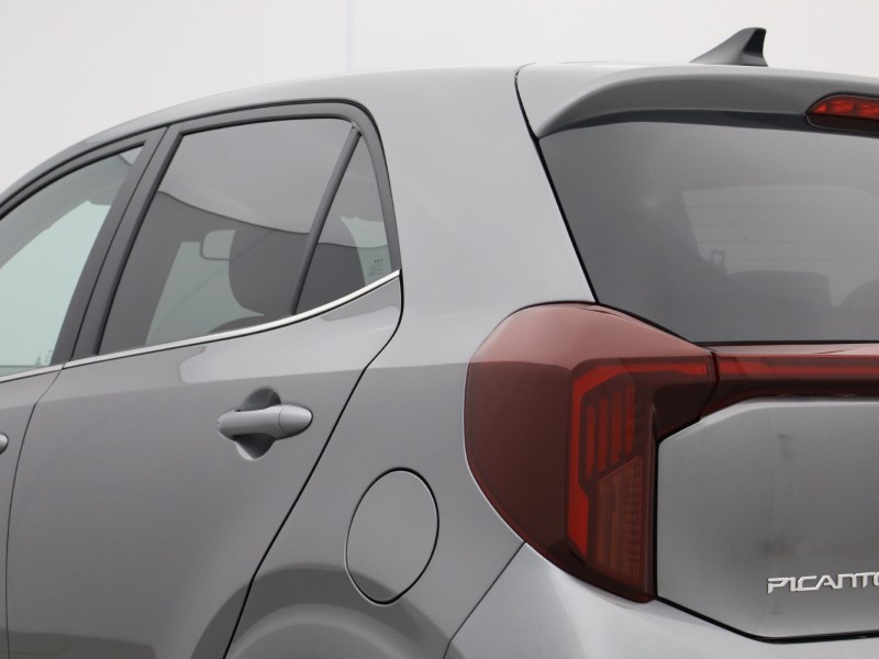 2025 (75) KIA PICANTO 1.2 GT-line S 5dr Auto 5428435