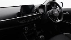 2025 (75) KIA PICANTO 1.2 GT-line S 5dr Auto 5428402