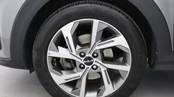 2025 (25) KIA STONIC 1.0T GDi 48V 98 GT-Line S 5dr DCT 5419742