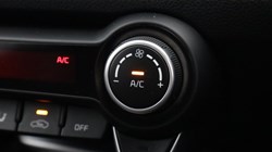 2025 (25) KIA STONIC 1.0T GDi 48V 98 GT-Line S 5dr DCT 5419769
