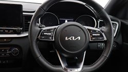 2025 (74) KIA XCEED 1.5T GDi ISG 138 GT-Line 5dr 5443137