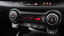 2024 (24) KIA STONIC 1.0T GDi 99 GT-Line 5dr DCT 5469503