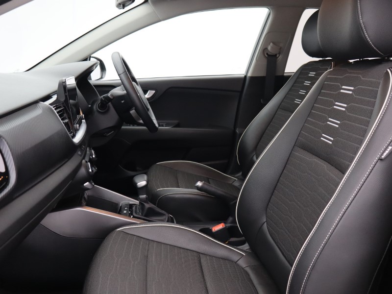 2024 (24) KIA STONIC 1.0T GDi 99 GT-Line 5dr DCT 5469472