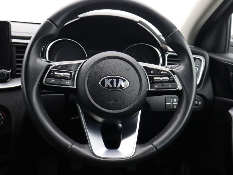 2021 (21) KIA CEED 1.5T GDi ISG 3 5dr 5537180