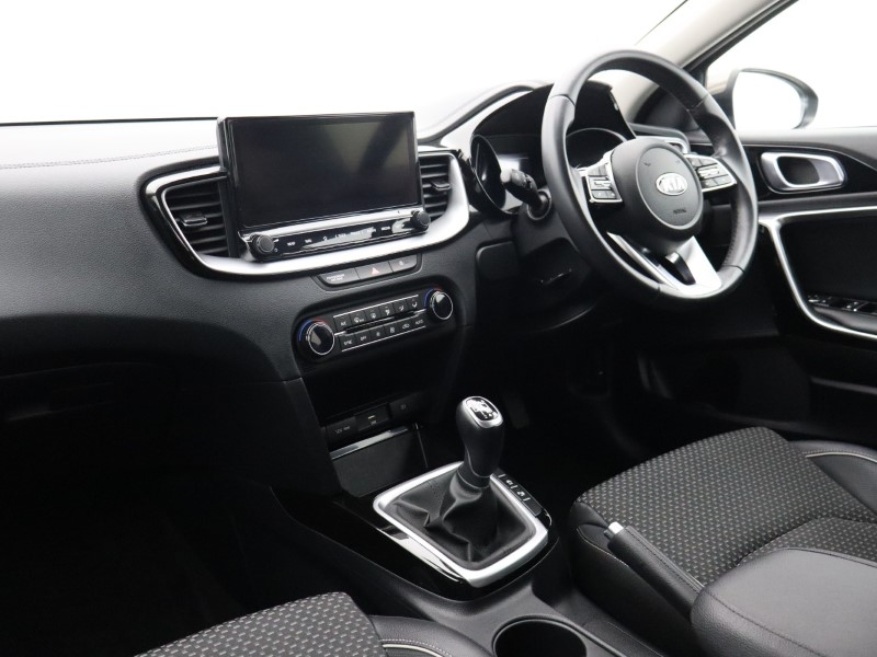 2021 (21) KIA CEED 1.5T GDi ISG 3 5dr 5537173