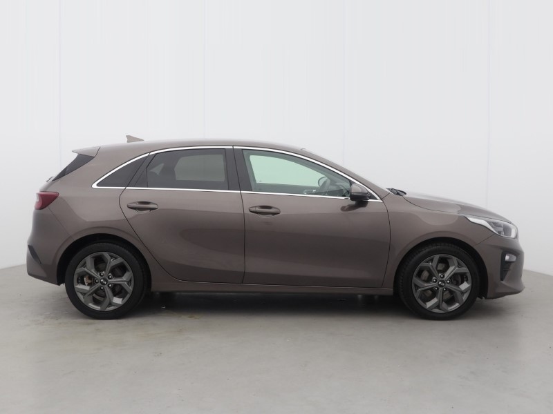 2021 (21) KIA CEED 1.5T GDi ISG 3 5dr 5537169