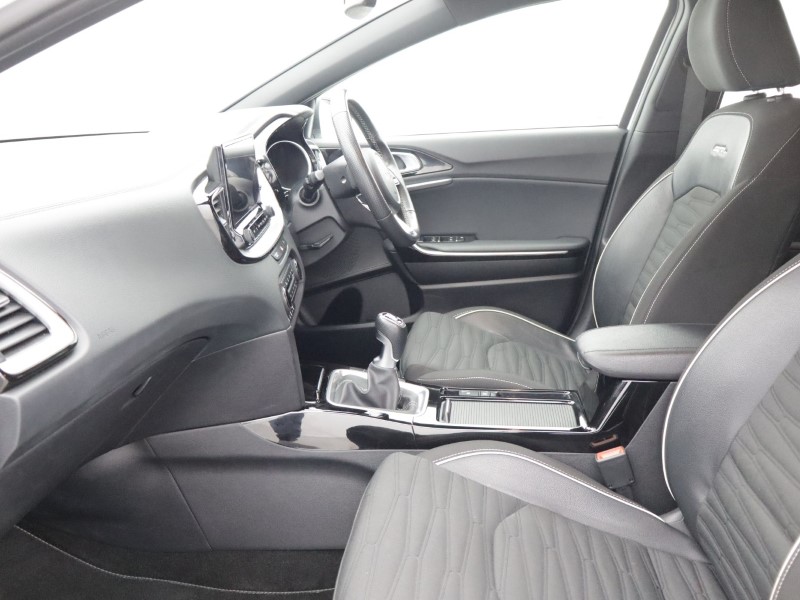2023 (73) KIA XCEED 1.5T GDi ISG GT-Line 5dr 5502502
