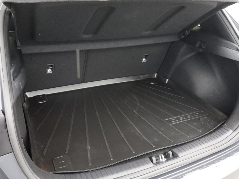 2025 (25) KIA CEED 1.5T GDi ISG 138 GT-Line 5dr 5541310