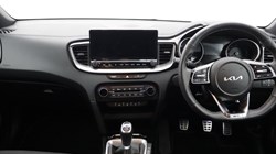 2025 (25) KIA CEED 1.5T GDi ISG 138 GT-Line 5dr 5541277