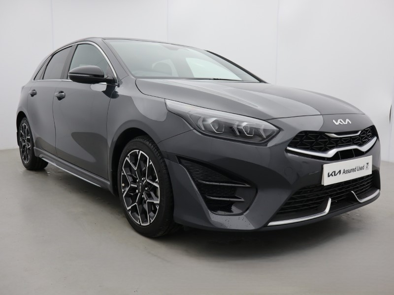 2025 (25) KIA CEED 1.5T GDi ISG 138 GT-Line 5dr 5541315